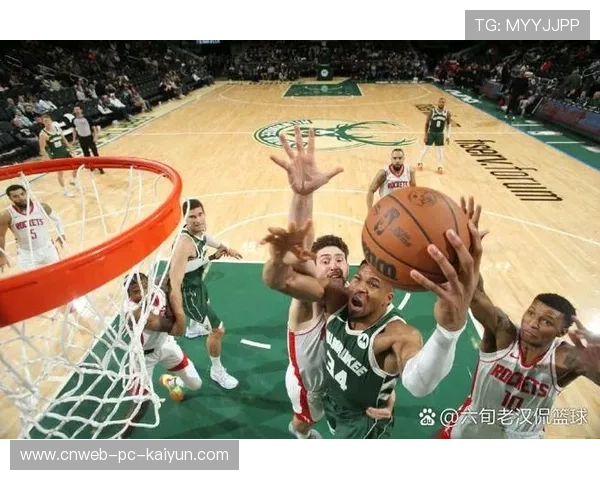 字母哥强推篮下，密尔沃基雄鹿稳定得分