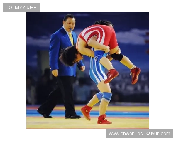 摔跤选手翻转抱摔形成压制——从前兆到定格的竞技叙事